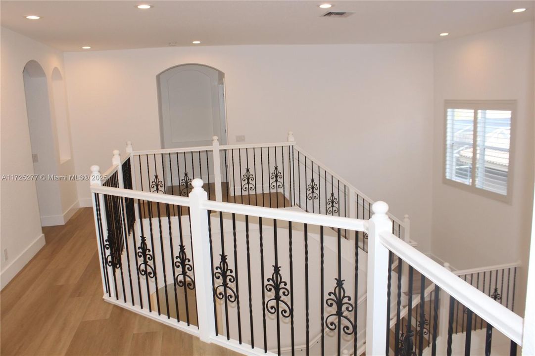 Recently Rented: $10,000 (6 beds, 4 baths, 3231 Square Feet)