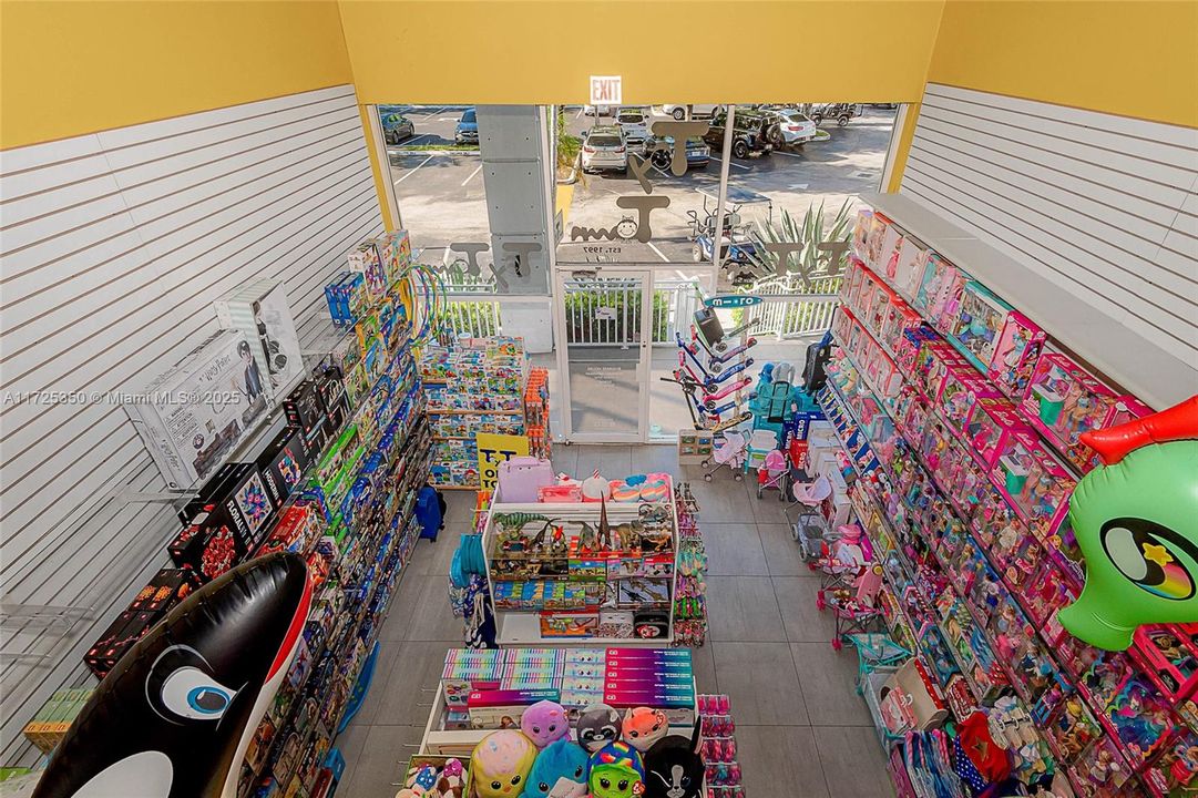 合同活跃: $1,299,000 (0 贝兹, 0 浴室, 0 平方英尺)