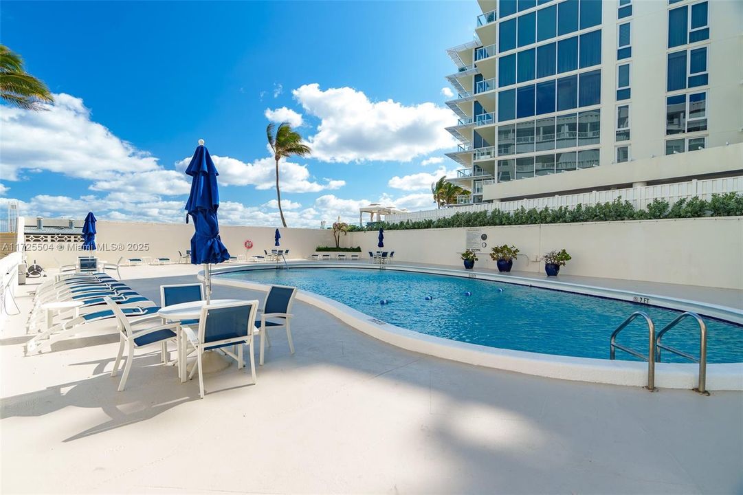 Vendido Recientemente: $399,000 (1 camas, 1 baños, 800 Pies cuadrados)