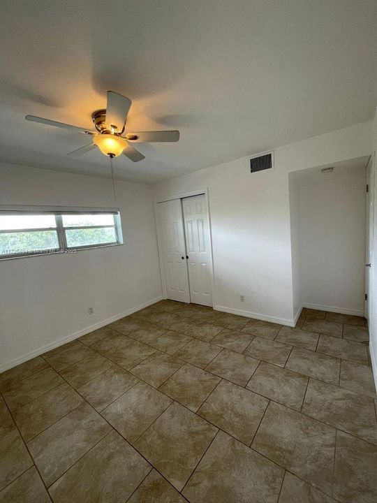Recently Rented: $1,900 (2 beds, 1 baths, 828 Square Feet)