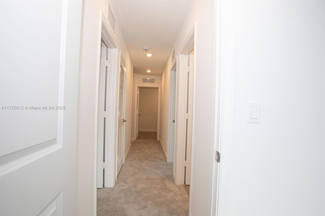 Недавно арендовано: $3,800 (4 спален, 3 ванн, 0 Квадратных фут)