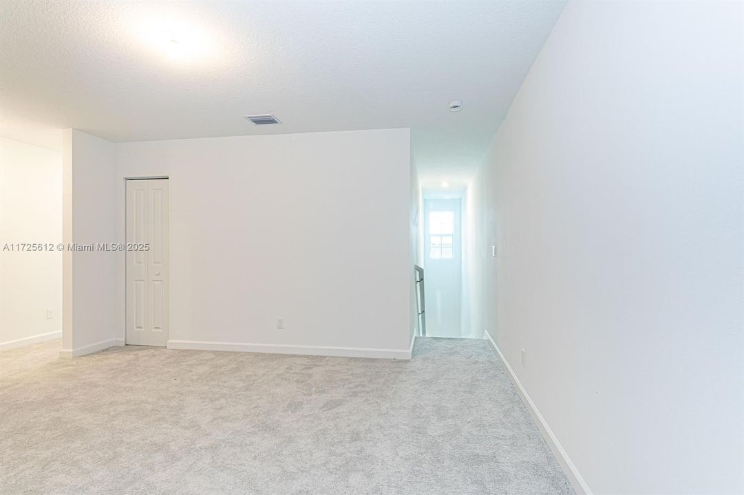 Недавно арендовано: $3,800 (4 спален, 3 ванн, 0 Квадратных фут)