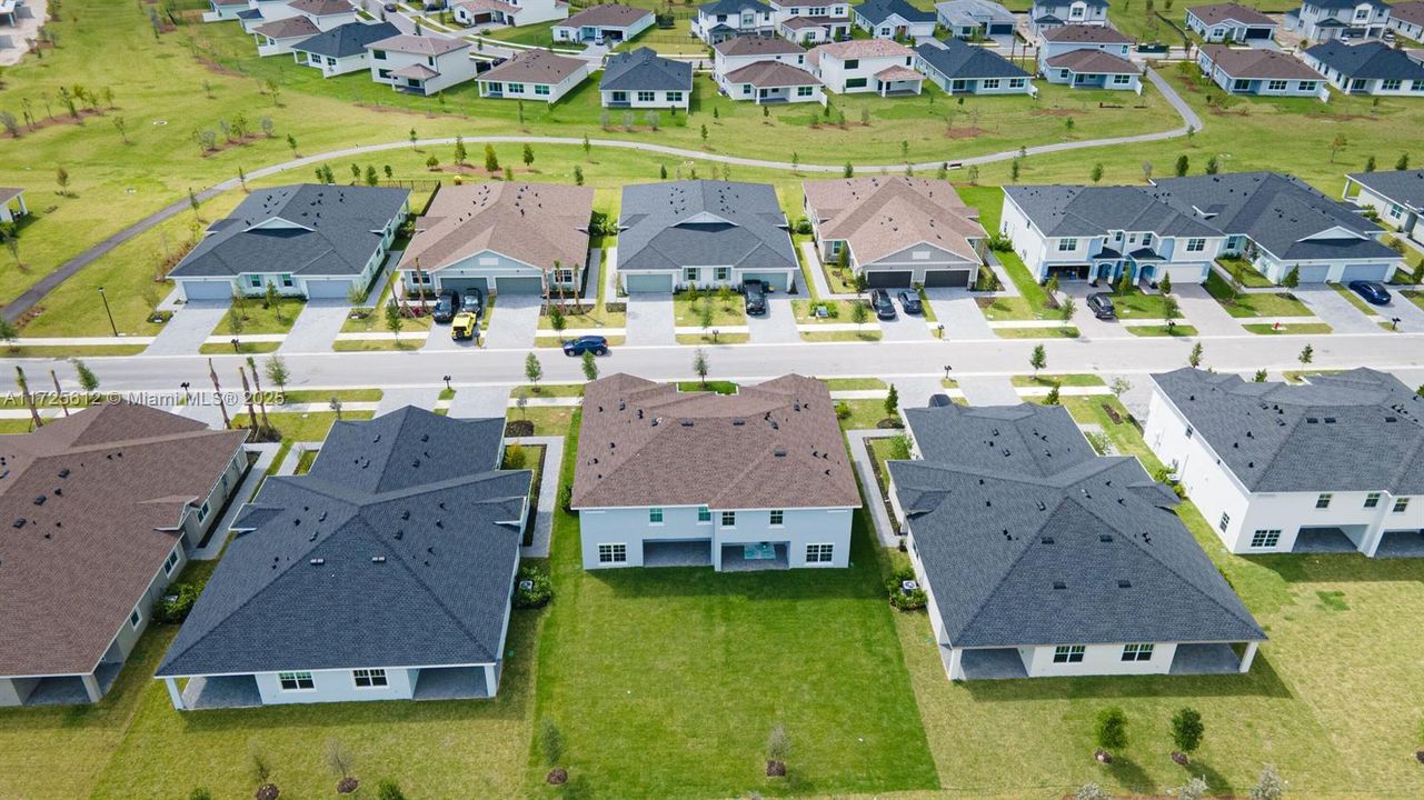 Недавно арендовано: $3,800 (4 спален, 3 ванн, 0 Квадратных фут)