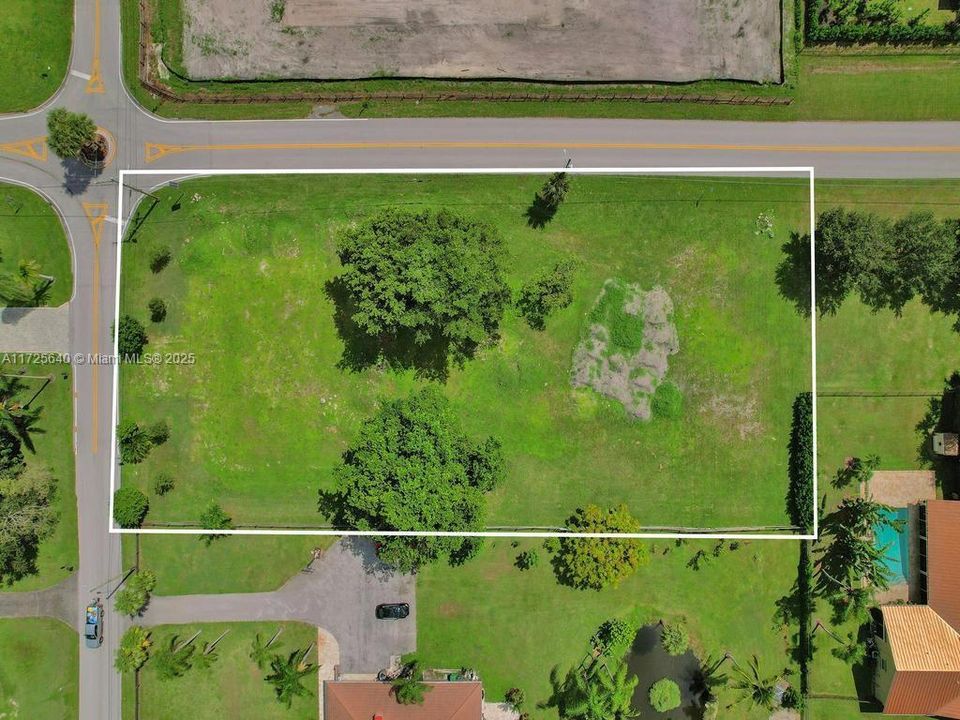 Recently Sold: $850,000 (0.97 acres)