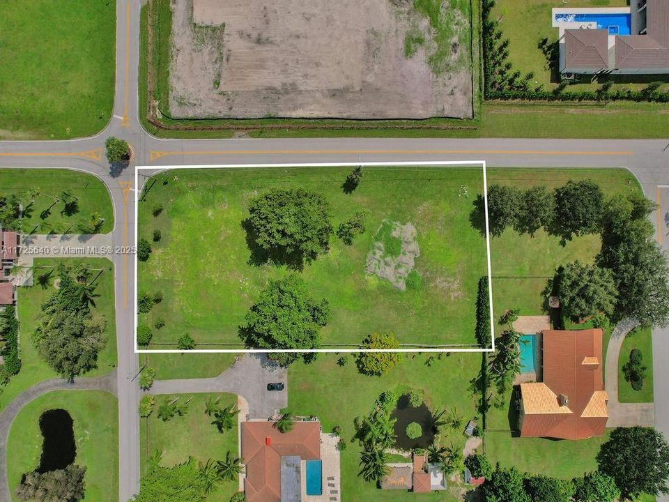 Recently Sold: $850,000 (0.97 acres)