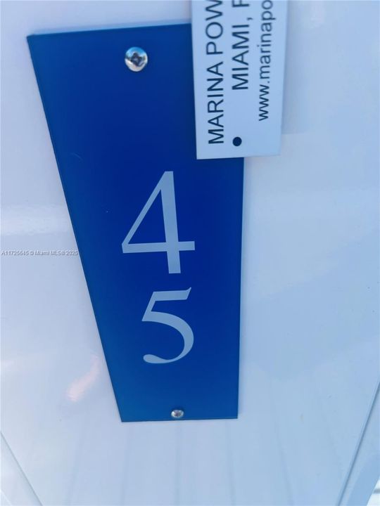 Недавно продано: $1,900 (Нет данных)