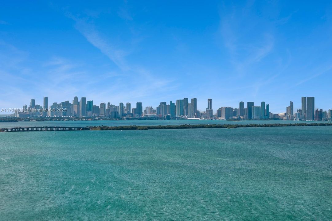 Recently Sold: $24,700,000 (7 beds, 6 baths, 7760 Square Feet)