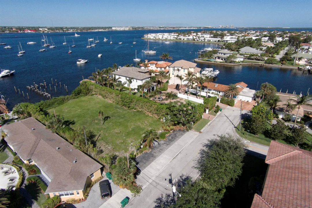 2715 Lake Dr 1 NW view