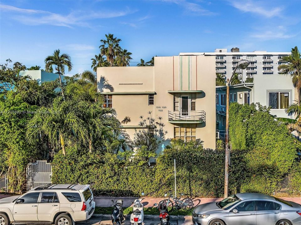 最近售出: $225,000 (1 贝兹, 1 浴室, 460 平方英尺)