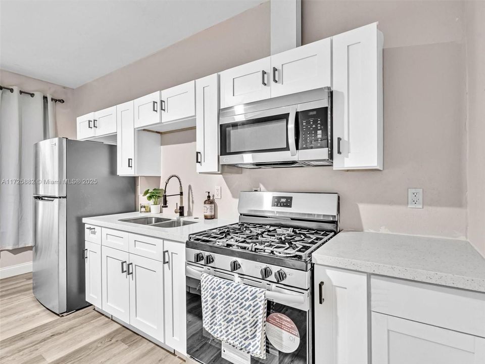 最近售出: $225,000 (1 贝兹, 1 浴室, 460 平方英尺)