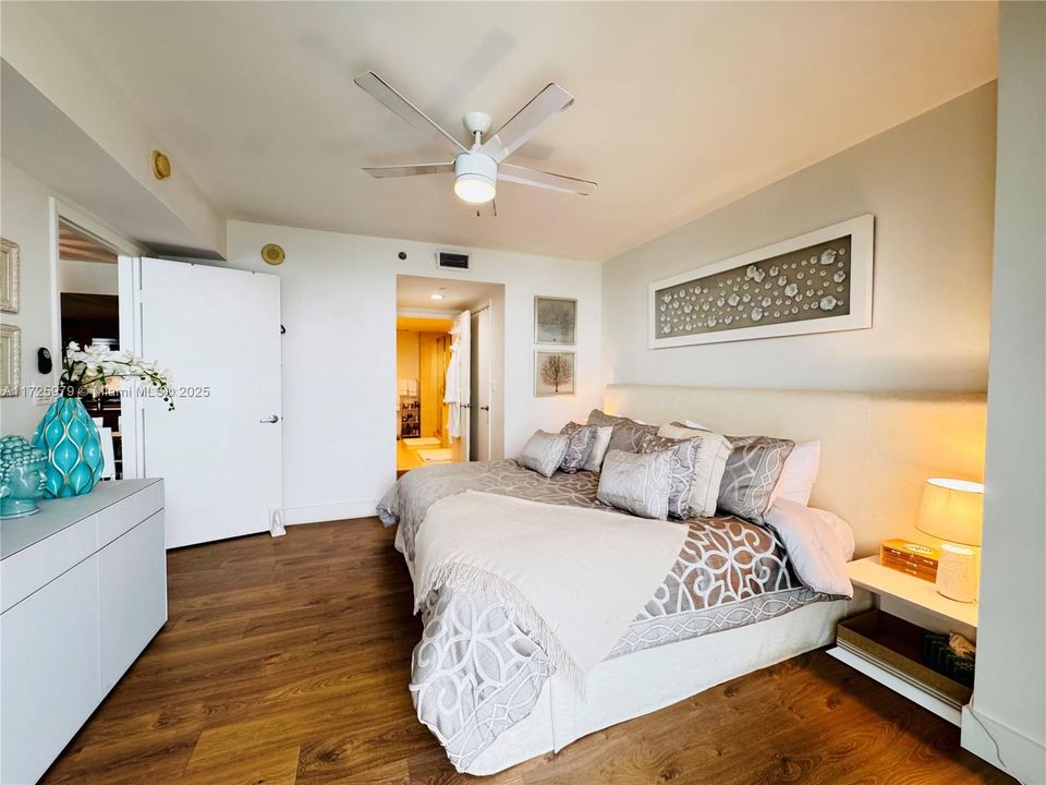 For Sale: $1,050,000 (3 beds, 2 baths, 1789 Square Feet)