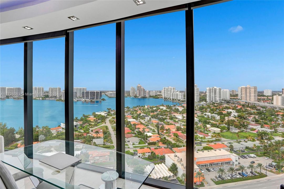 En Venta: $4,850,000 (4 camas, 4 baños, 3171 Pies cuadrados)