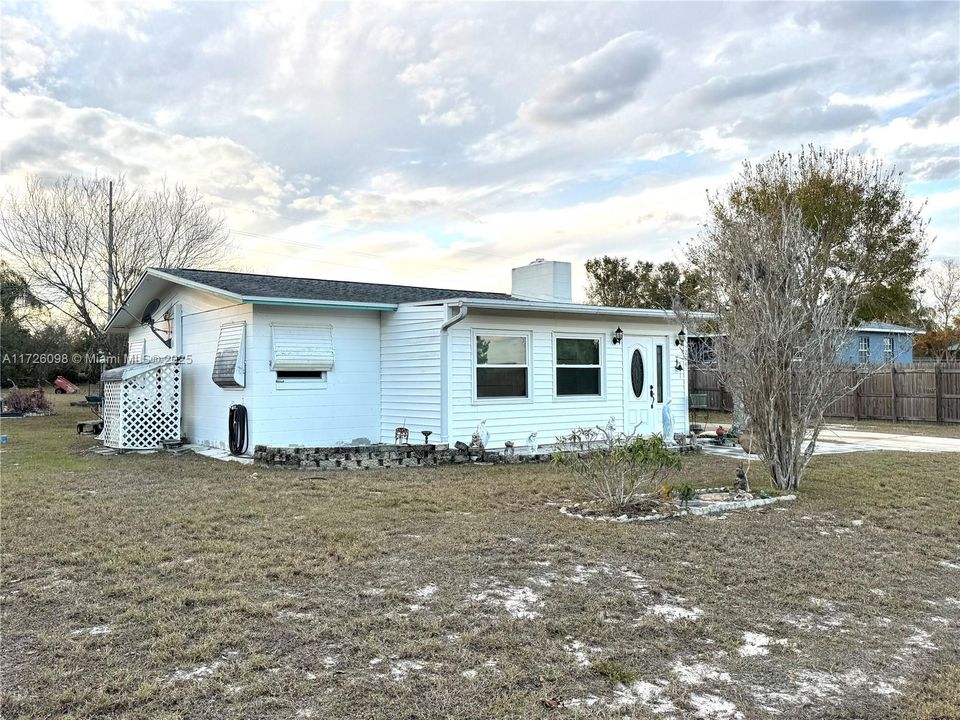Недавно арендовано: $1,550 (2 спален, 2 ванн, 1131 Квадратных фут)