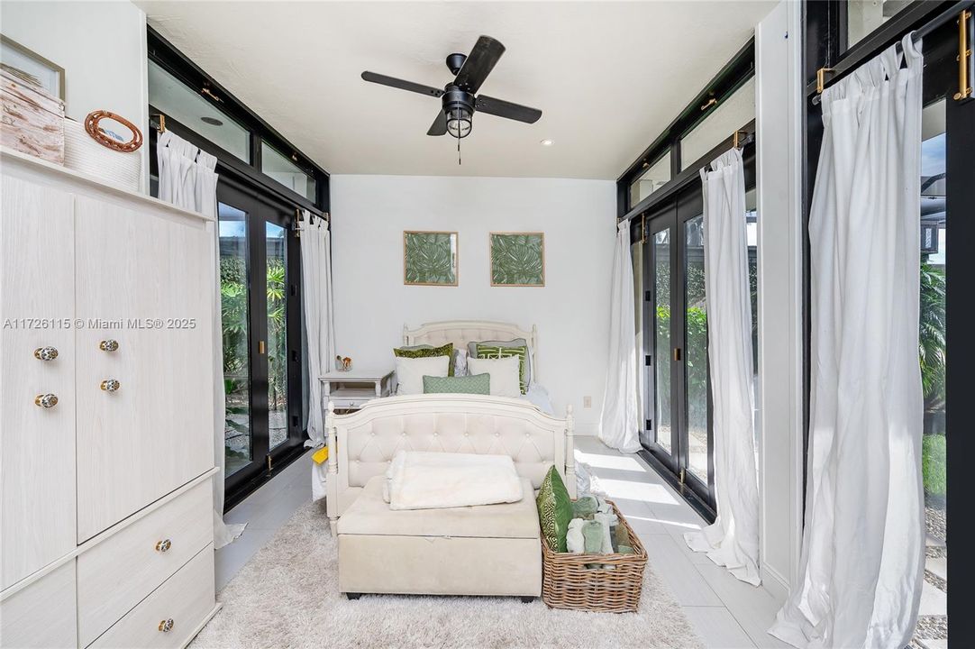 Recently Sold: $1,650,000 (4 beds, 4 baths, 2735 Square Feet)