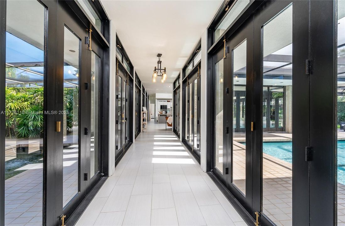 Recently Sold: $1,650,000 (4 beds, 4 baths, 2735 Square Feet)