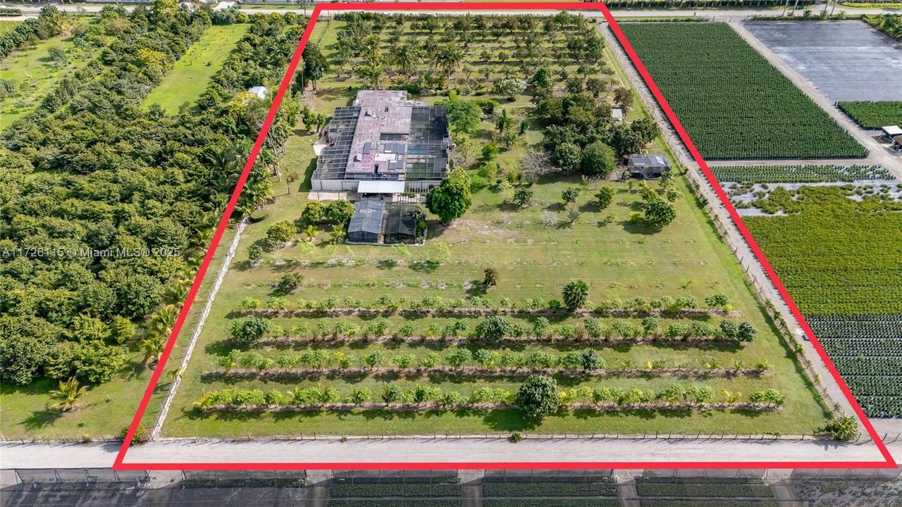 Recently Sold: $1,650,000 (4 beds, 4 baths, 2735 Square Feet)