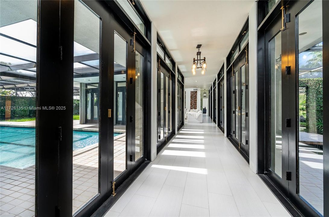 Recently Sold: $1,650,000 (4 beds, 4 baths, 2735 Square Feet)