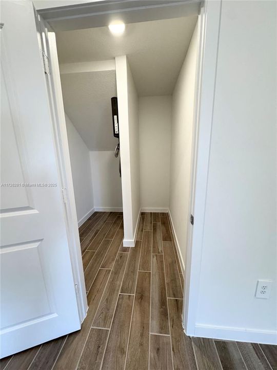 Recientemente alquilado: $2,700 (3 camas, 2 baños, 1785 Pies cuadrados)