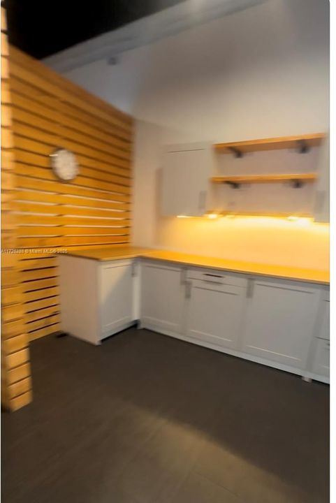 最近租的: $42,432 (0 贝兹, 0 浴室, 0 平方英尺)