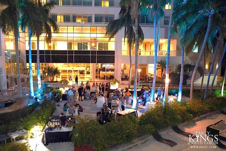 На продажу: $199,000 (1 спален, 1 ванн, 586 Квадратных фут)