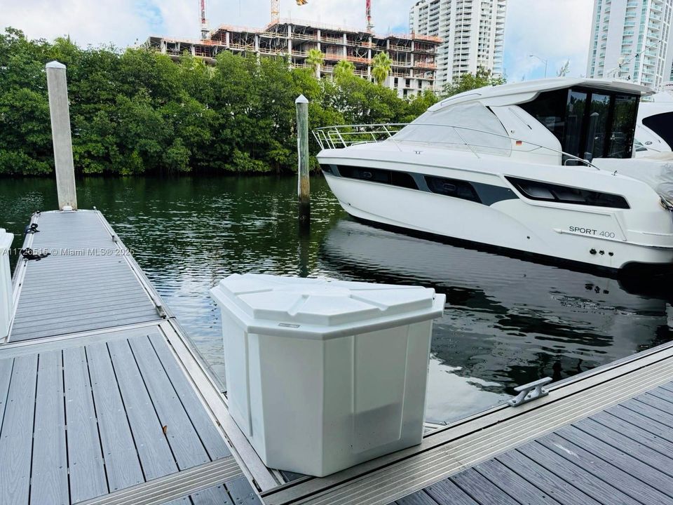 Недавно продано: $1,200 (Нет данных)