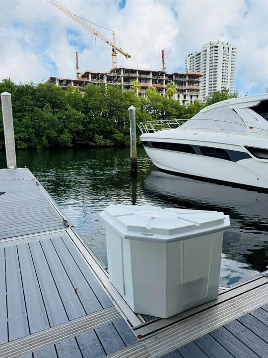 Недавно продано: $1,200 (Нет данных)