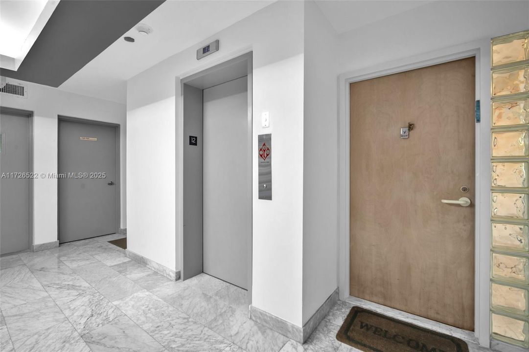 For Sale: $675,000 (2 beds, 2 baths, 1277 Square Feet)