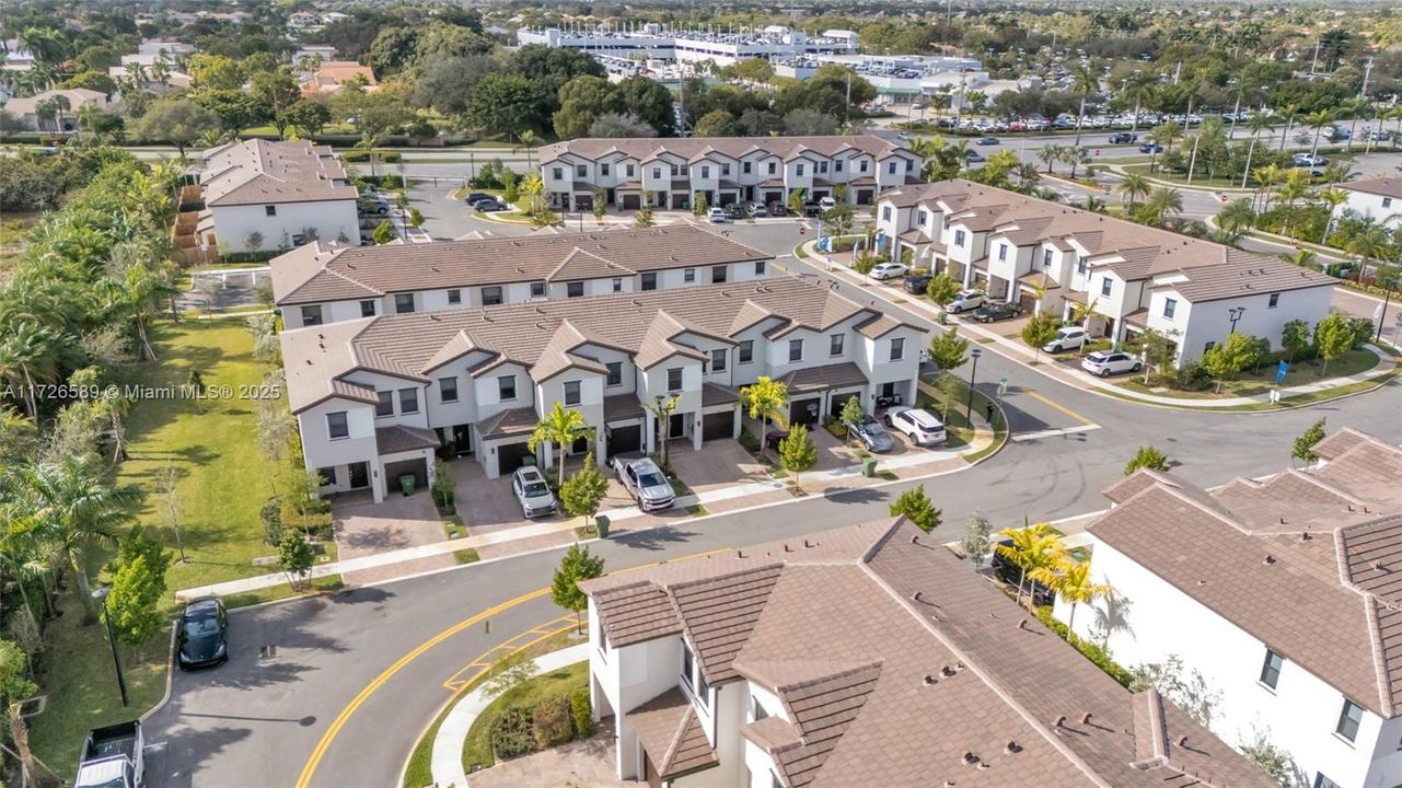 For Sale: $630,000 (3 beds, 2 baths, 1888 Square Feet)