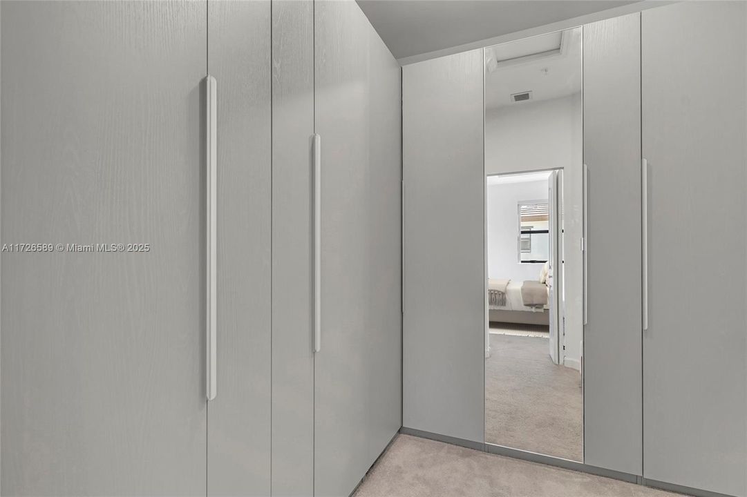 For Sale: $630,000 (3 beds, 2 baths, 1888 Square Feet)