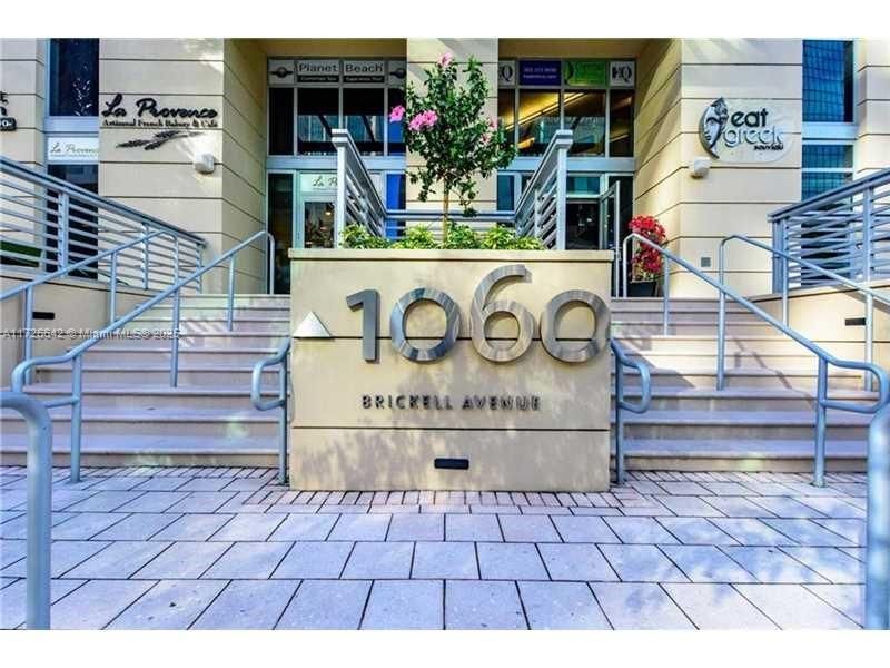 Recently Rented: $3,000 (1 beds, 2 baths, 1147 Square Feet)