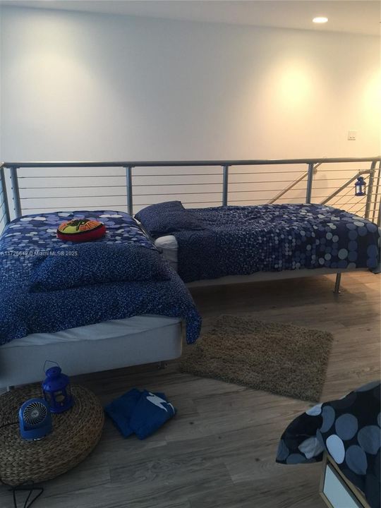 Recently Rented: $3,000 (1 beds, 2 baths, 1147 Square Feet)