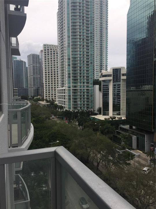 Recently Rented: $3,000 (1 beds, 2 baths, 1147 Square Feet)