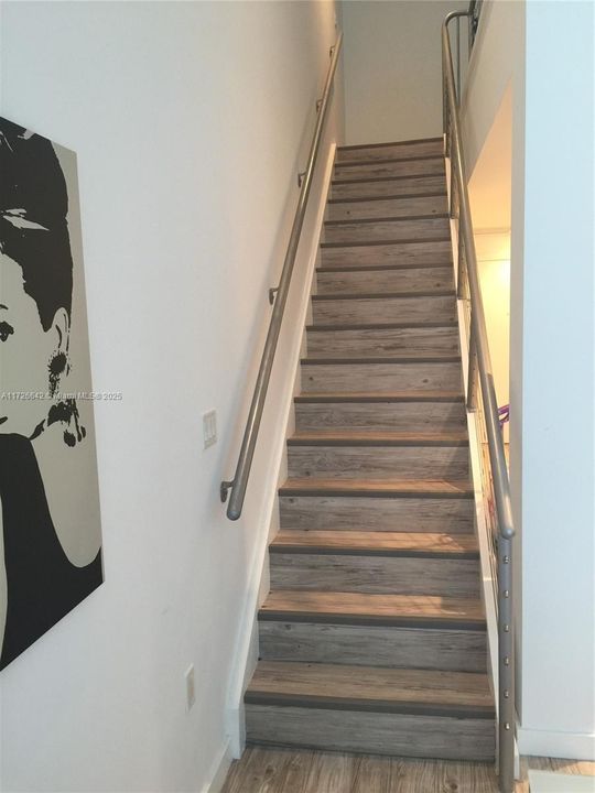 Recently Rented: $3,000 (1 beds, 2 baths, 1147 Square Feet)