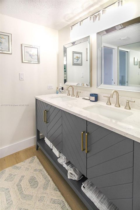 Recientemente alquilado: $4,000 (2 camas, 2 baños, 1282 Pies cuadrados)