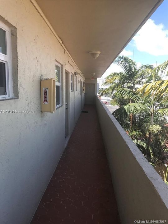 Vendido Recientemente: $335,000 (1 camas, 1 baños, 718 Pies cuadrados)