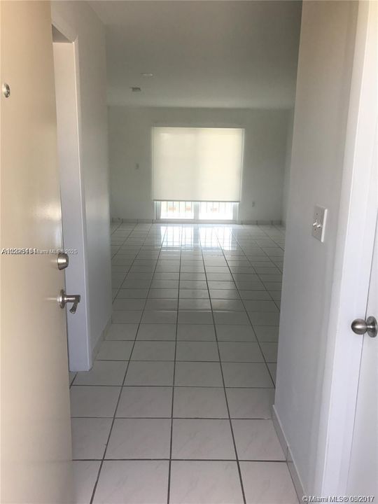 Vendido Recientemente: $335,000 (1 camas, 1 baños, 718 Pies cuadrados)