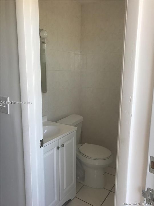 Vendido Recientemente: $335,000 (1 camas, 1 baños, 718 Pies cuadrados)