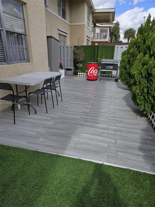 Recently Sold: $324,900 (2 beds, 2 baths, 1060 Square Feet)