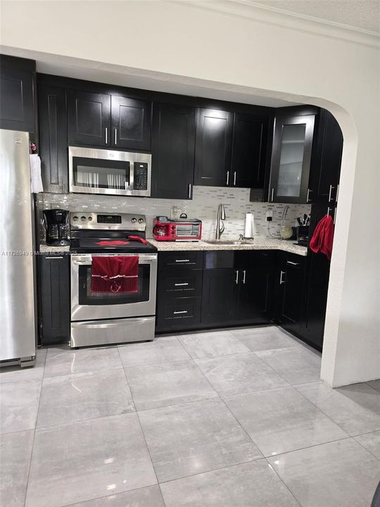 Recently Sold: $324,900 (2 beds, 2 baths, 1060 Square Feet)