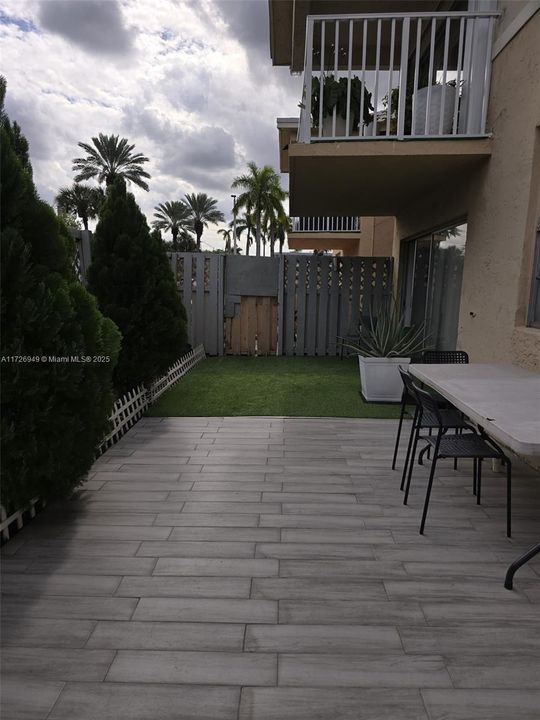 Recently Sold: $324,900 (2 beds, 2 baths, 1060 Square Feet)