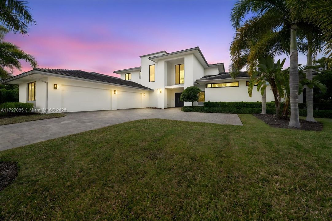 For Sale: $6,250,000 (7 beds, 8 baths, 9019 Square Feet)