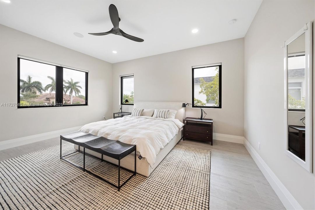 For Sale: $6,250,000 (7 beds, 8 baths, 9019 Square Feet)