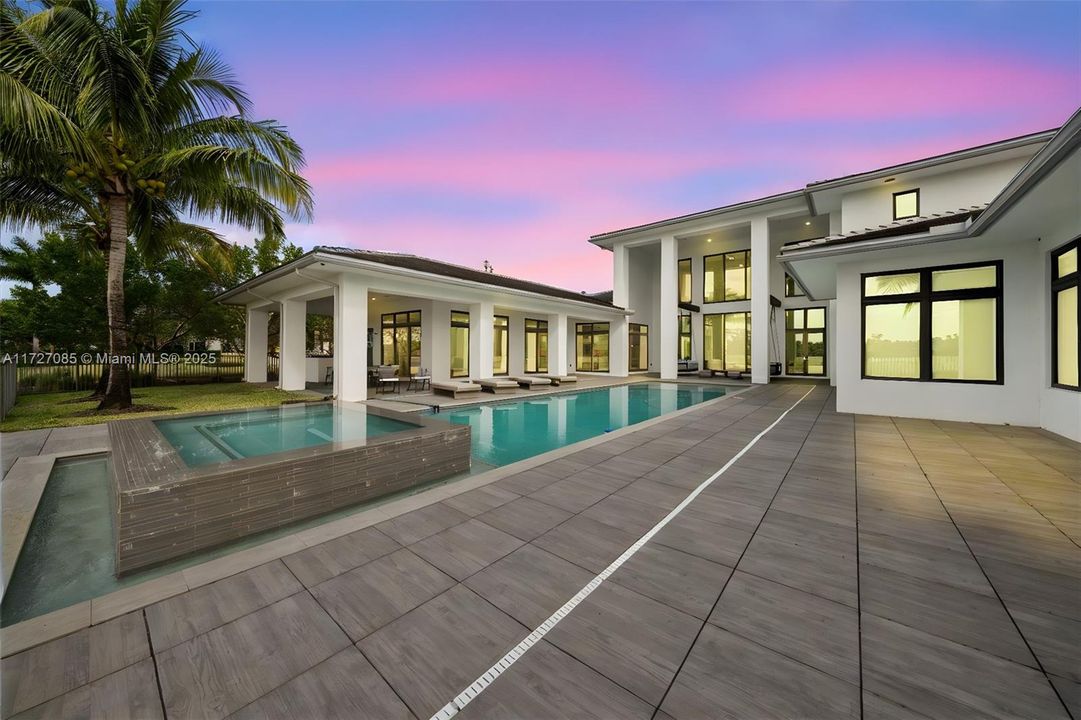For Sale: $6,250,000 (7 beds, 8 baths, 9019 Square Feet)