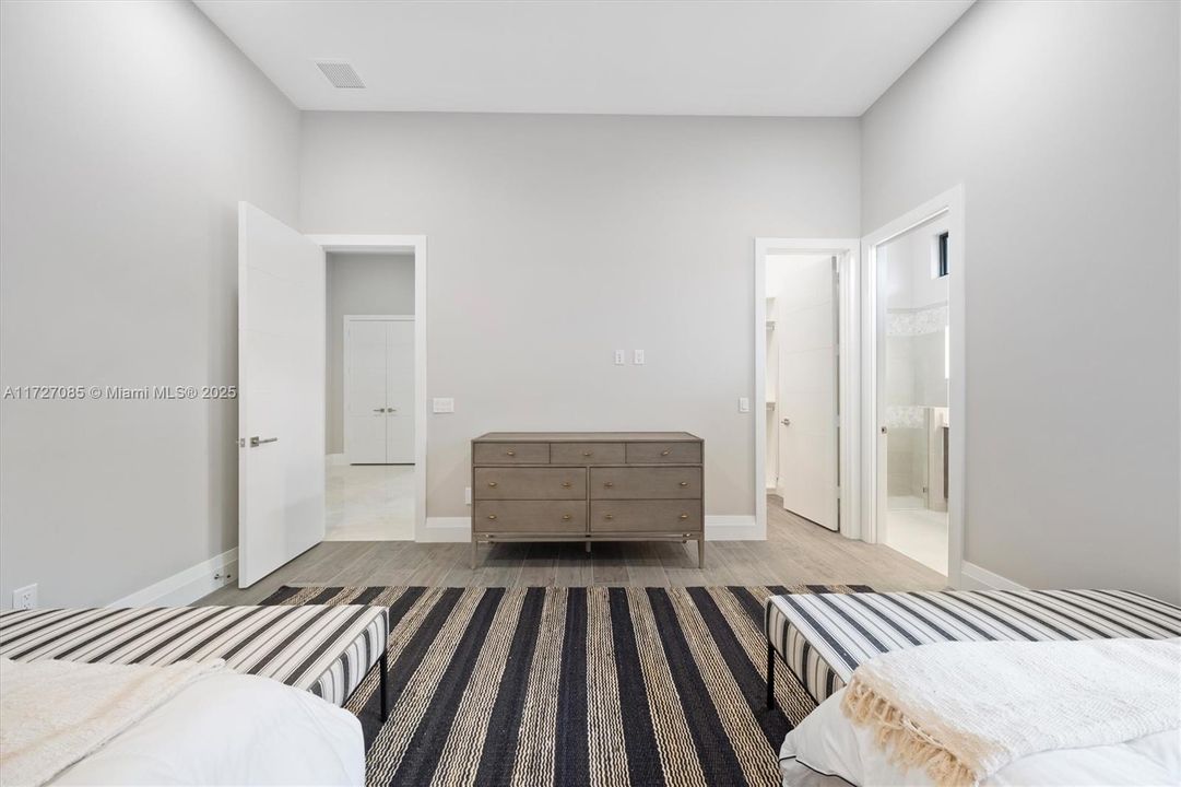 For Sale: $6,250,000 (7 beds, 8 baths, 9019 Square Feet)