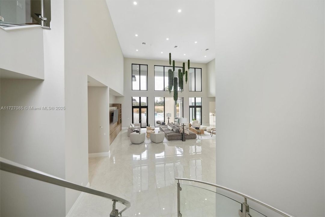 For Sale: $6,250,000 (7 beds, 8 baths, 9019 Square Feet)