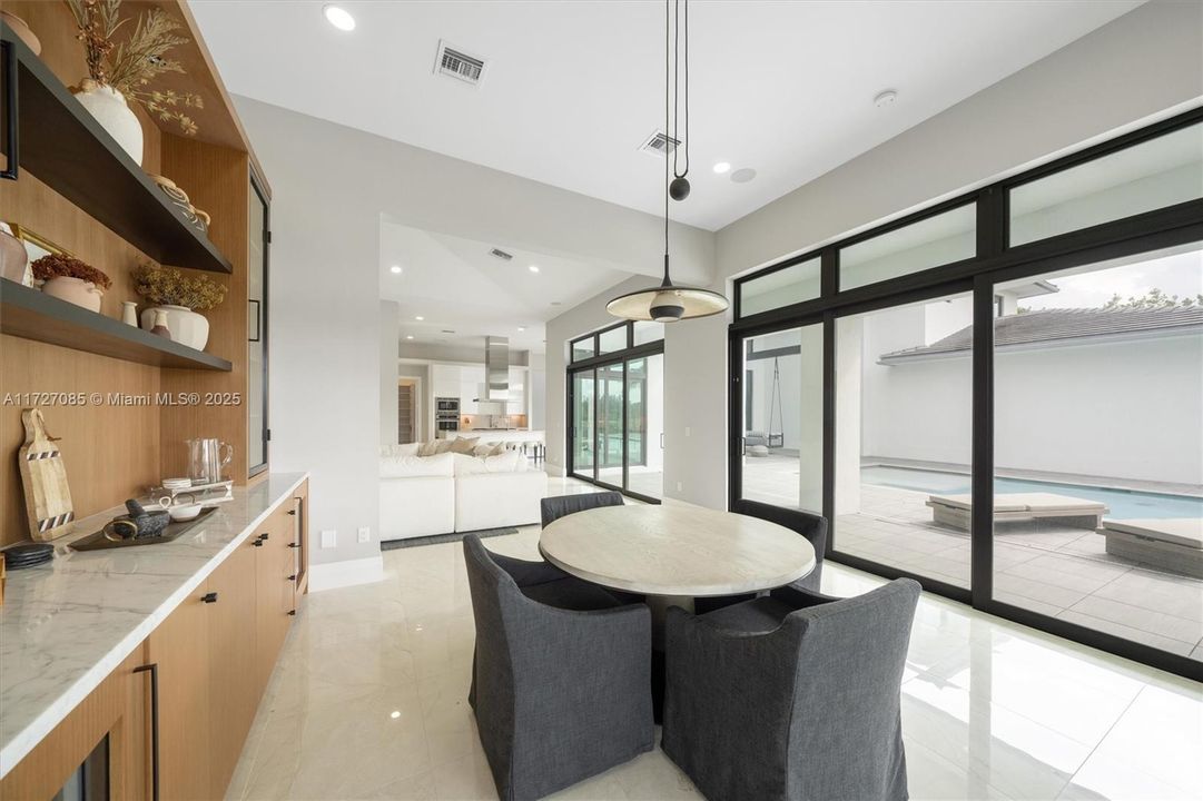 For Sale: $6,250,000 (7 beds, 8 baths, 9019 Square Feet)