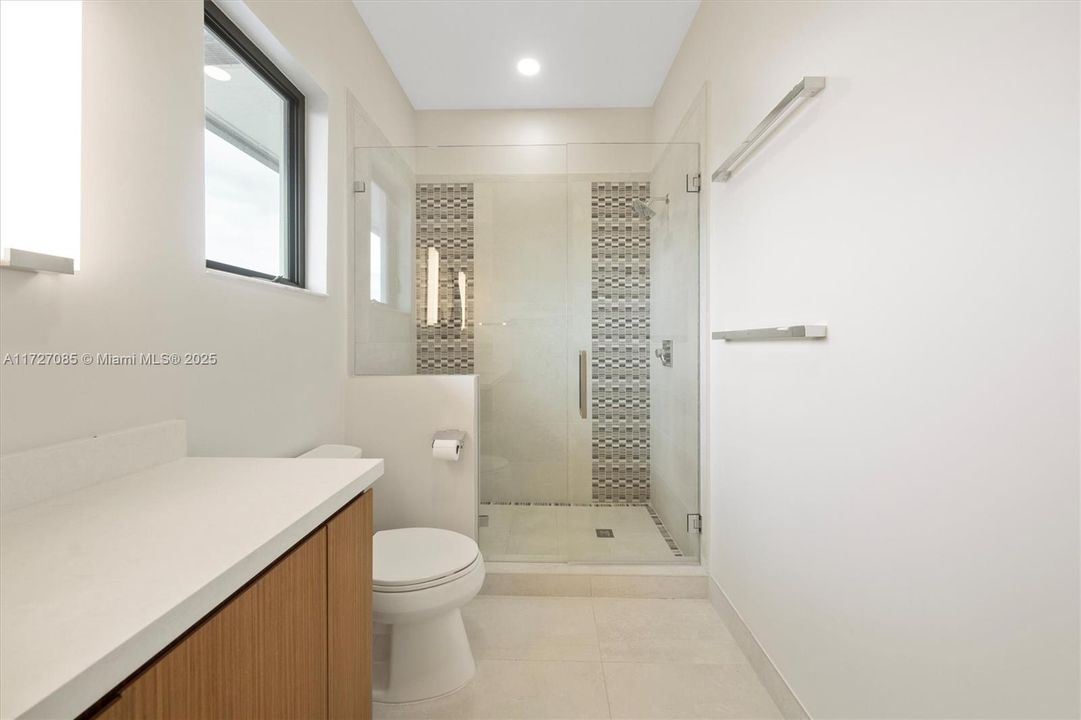 For Sale: $6,250,000 (7 beds, 8 baths, 9019 Square Feet)