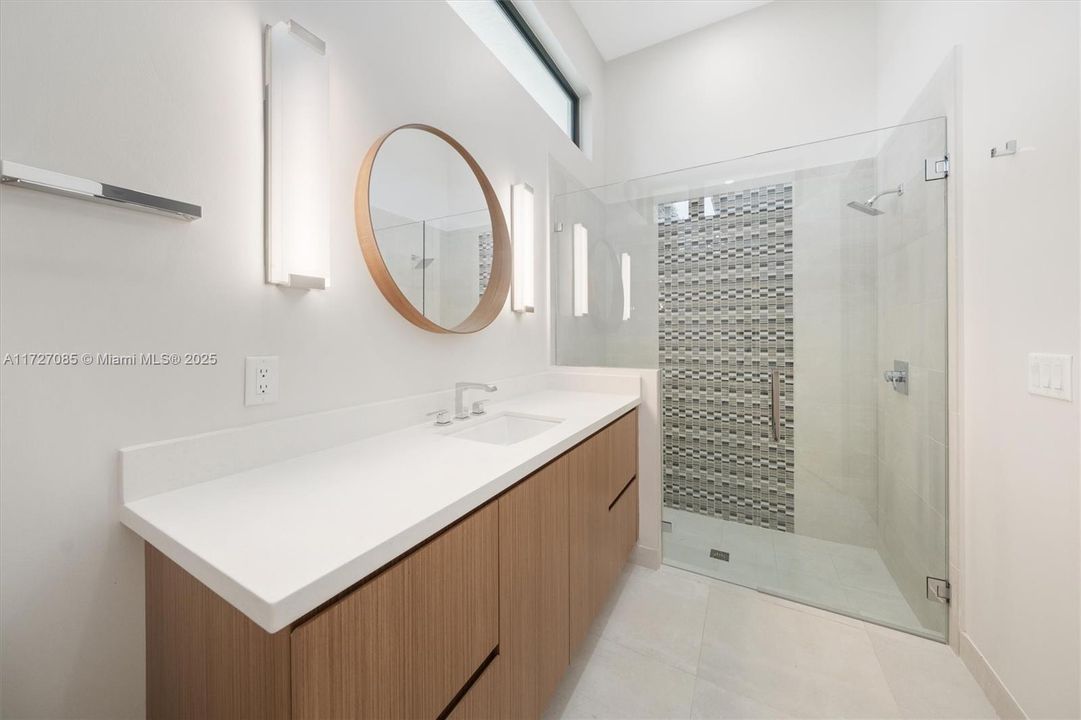 For Sale: $6,250,000 (7 beds, 8 baths, 9019 Square Feet)