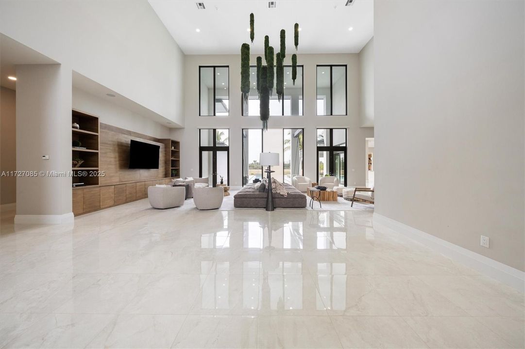 For Sale: $6,250,000 (7 beds, 8 baths, 9019 Square Feet)
