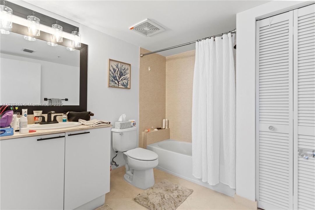 待售: $889,000 (2 贝兹, 2 浴室, 1266 平方英尺)